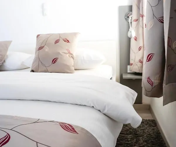 Mlada Lipa Hiša za goste